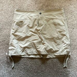 Cabela’s Skort size 14